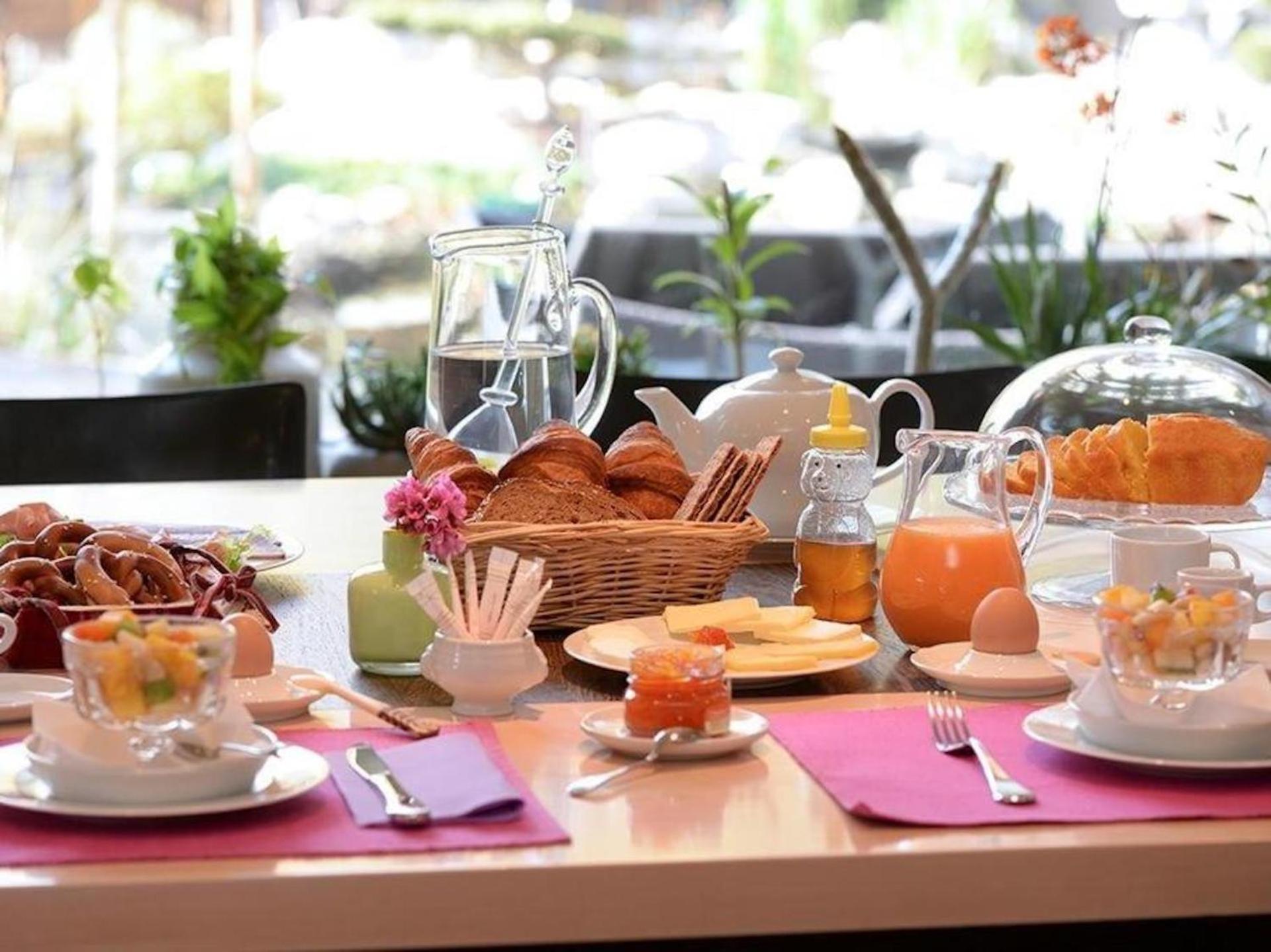 Hotel Le Jardin De La Tuilerie à Pfastatt Extérieur photo
